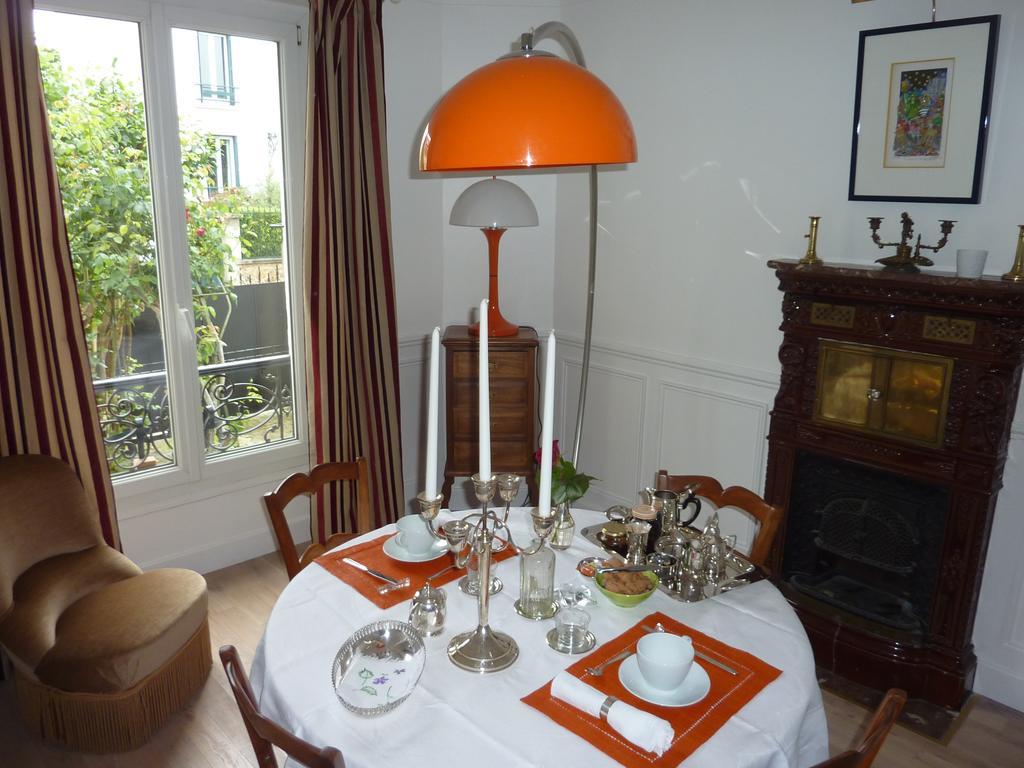 مبيت وإفطار لو بيرو سور مارن Maison Romantique المظهر الخارجي الصورة